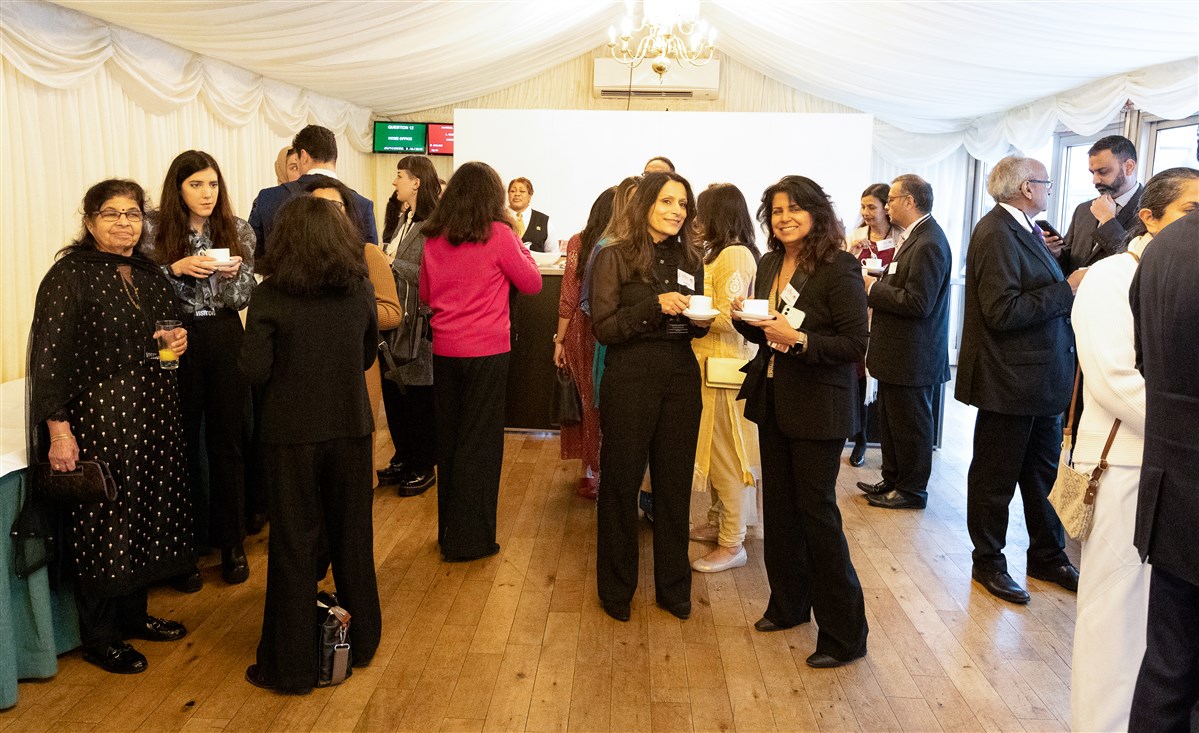 The guests enjoyed traditional Indian snacks and refreshments after the testimonies