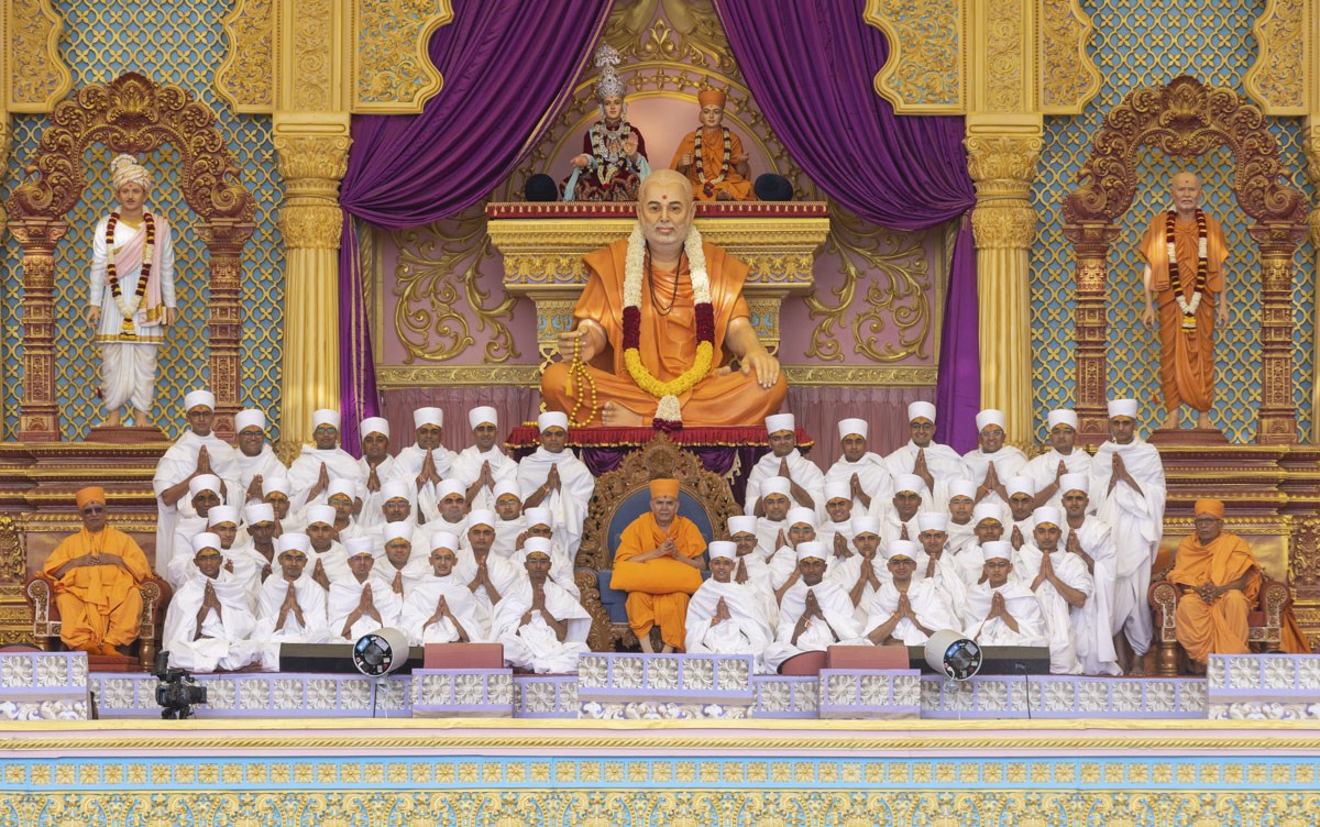 Pramukh Swami Maharaj Shatabdi Mahotsav: Parshadi Diksha Samaroh