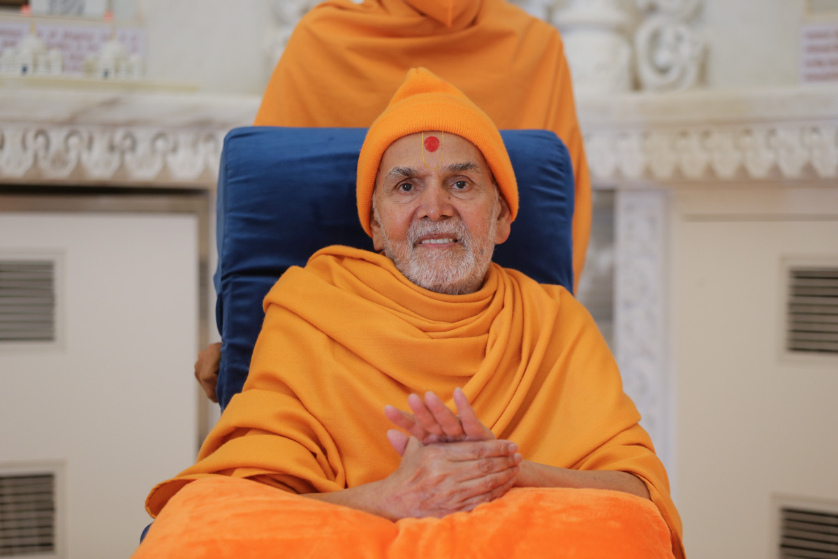 Swamishri in the Pramukh Swami Maharaj Smruti Mandir