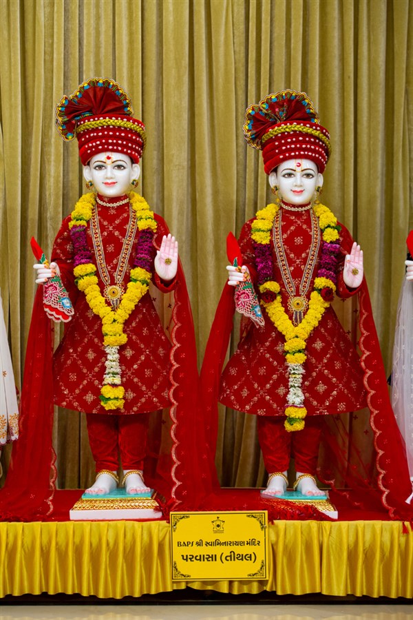 Murtis to be consecrated at BAPS Shri Swaminarayan Mandir, Parvasa (Tithal), India