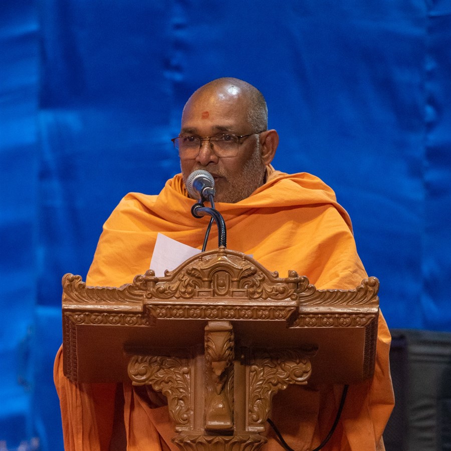 Tyagraj Swami addresses the assembly