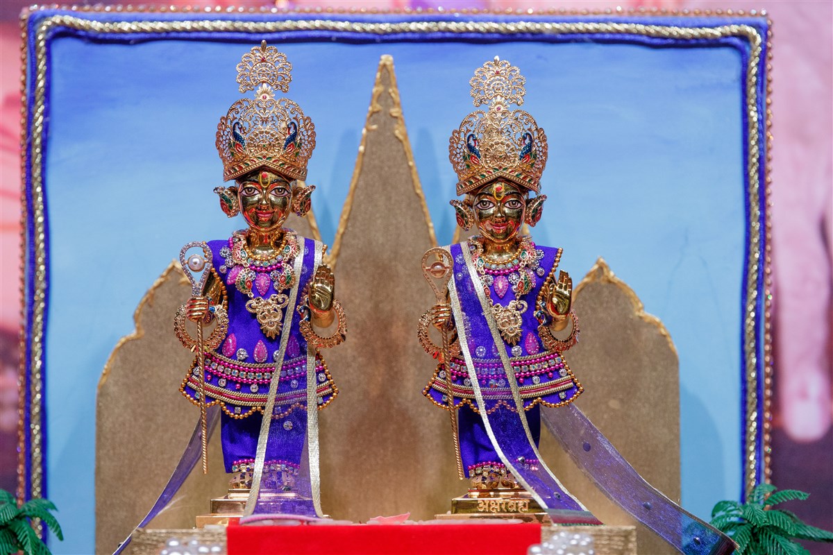 Shri Akshar-Purushottam Maharaj Vadhamana Los Angeles