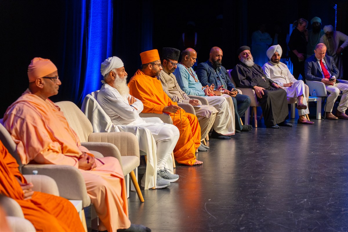 BAPS Participates in the Religious Harmony for World Peace Conference, Melbourne