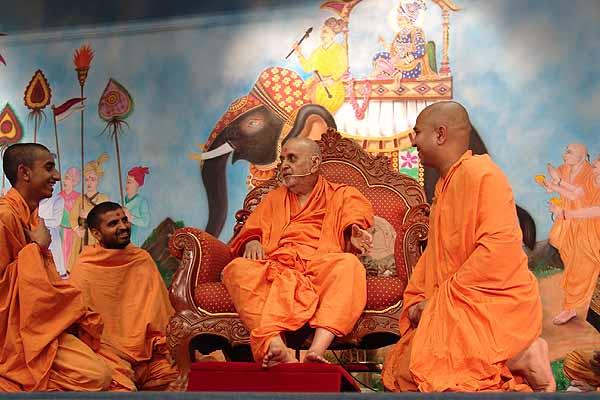 Swamishri blesses two kishores dressed as sadhus
