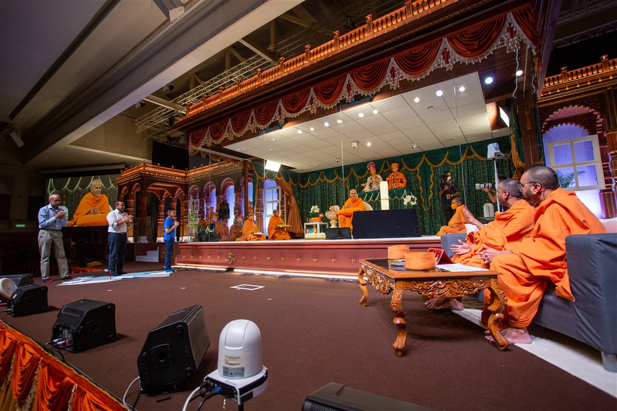 'Daily Satsang Time' involves a different short activity for every day of the week for children to engage with a parent or grandparent