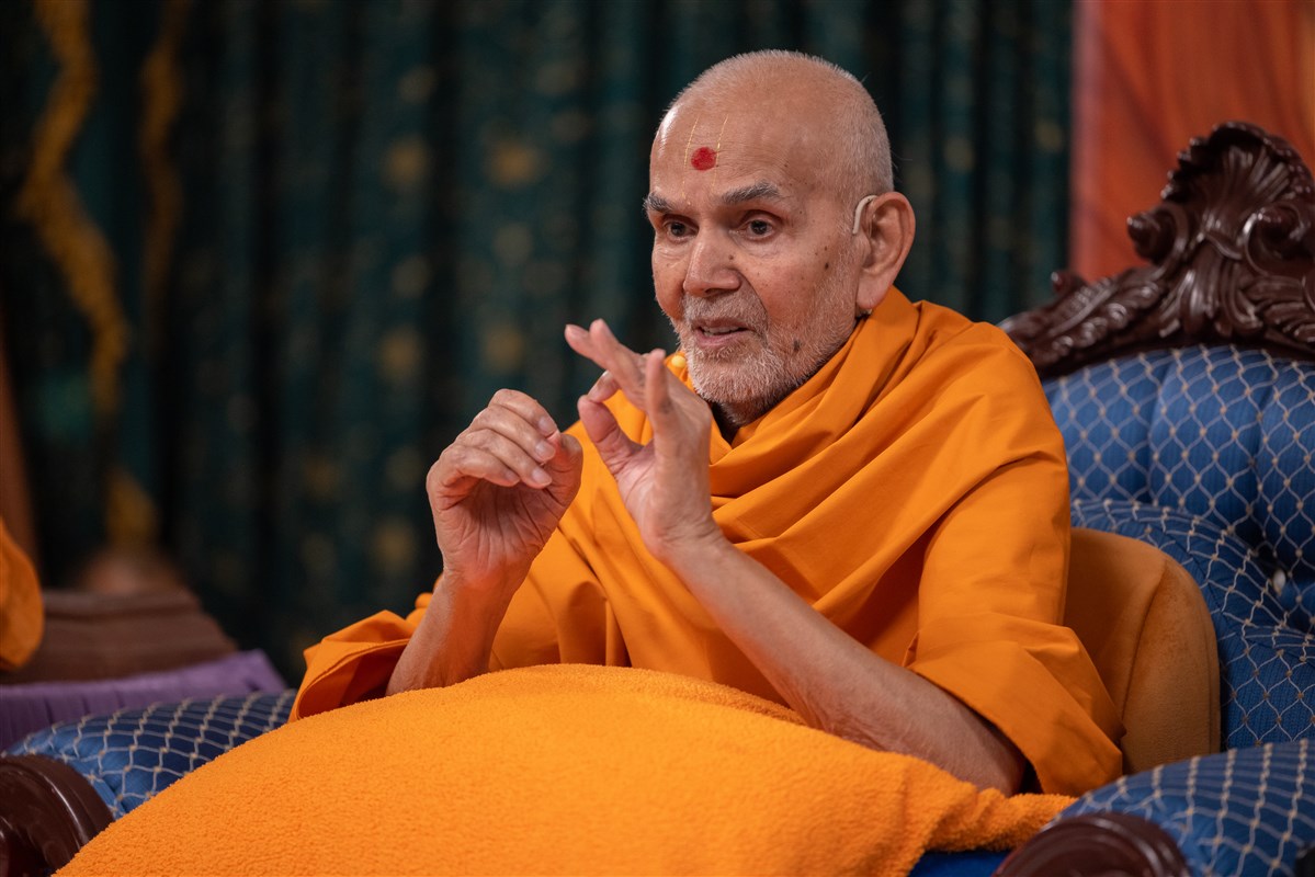 Swamishri described an emotional experience from Yogiji Maharaj’s life