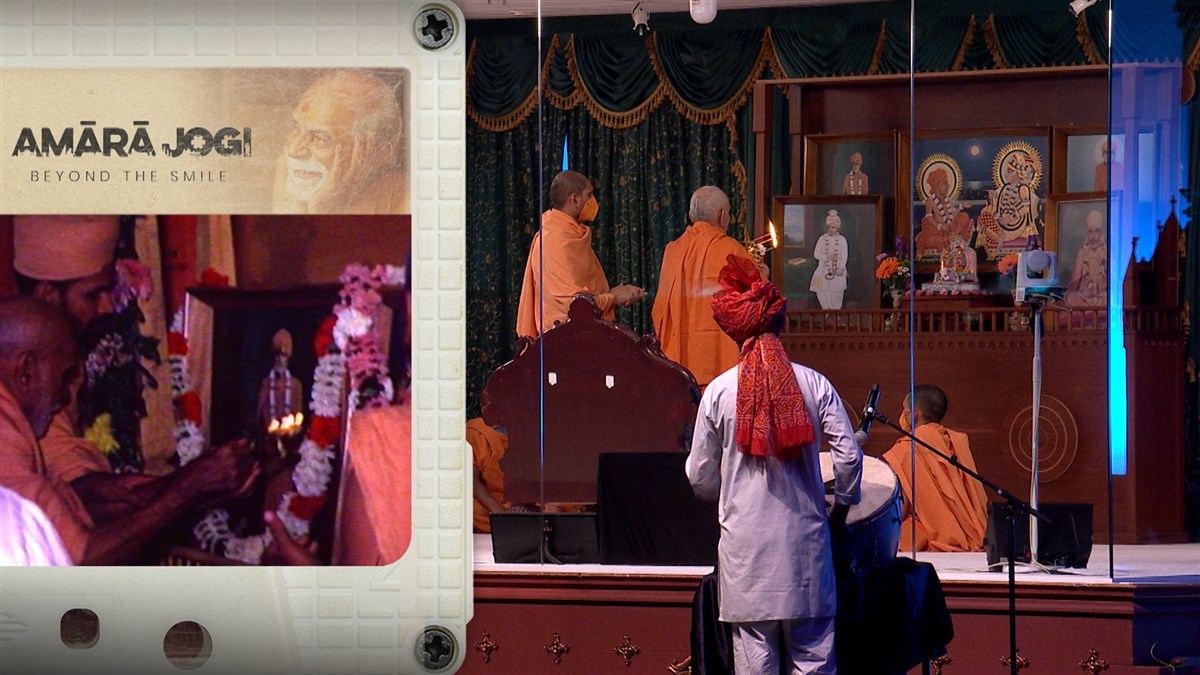 A video from the historical inauguration of Islington Mandir in 1970, in which Mahant Swami Maharaj performed the arti with his guru, Yogiji Maharaj, was shown alongside the present arti ceremony