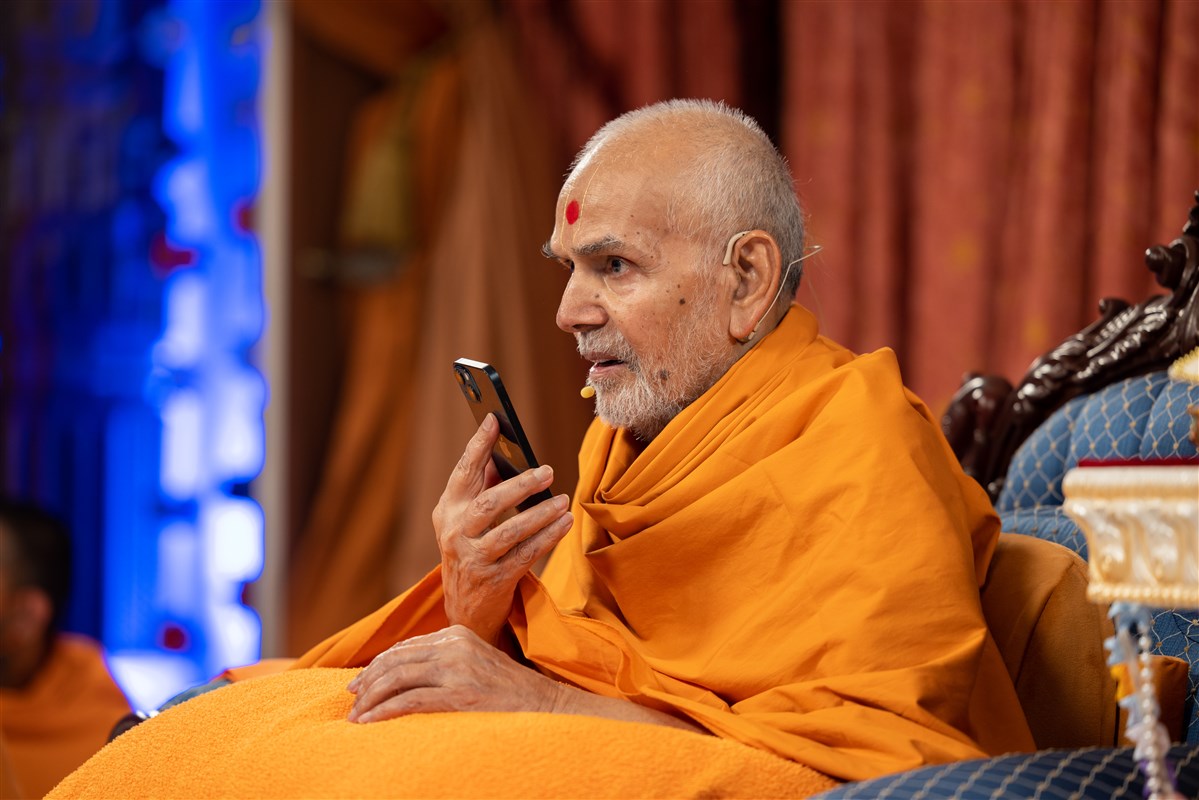 Swamishri participates in the drama by calling the kishore when he is facing a moral dilemma