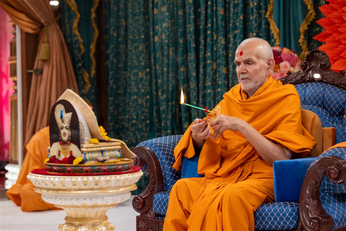 The evening concluded with the arti ceremony
