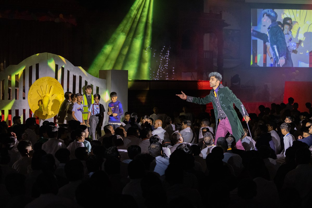 The evening programme for <strong>Bal-Balika Din</strong>, titled ‘Swami’s Chocolate Wonderland’, began as a captivating theatrical musical