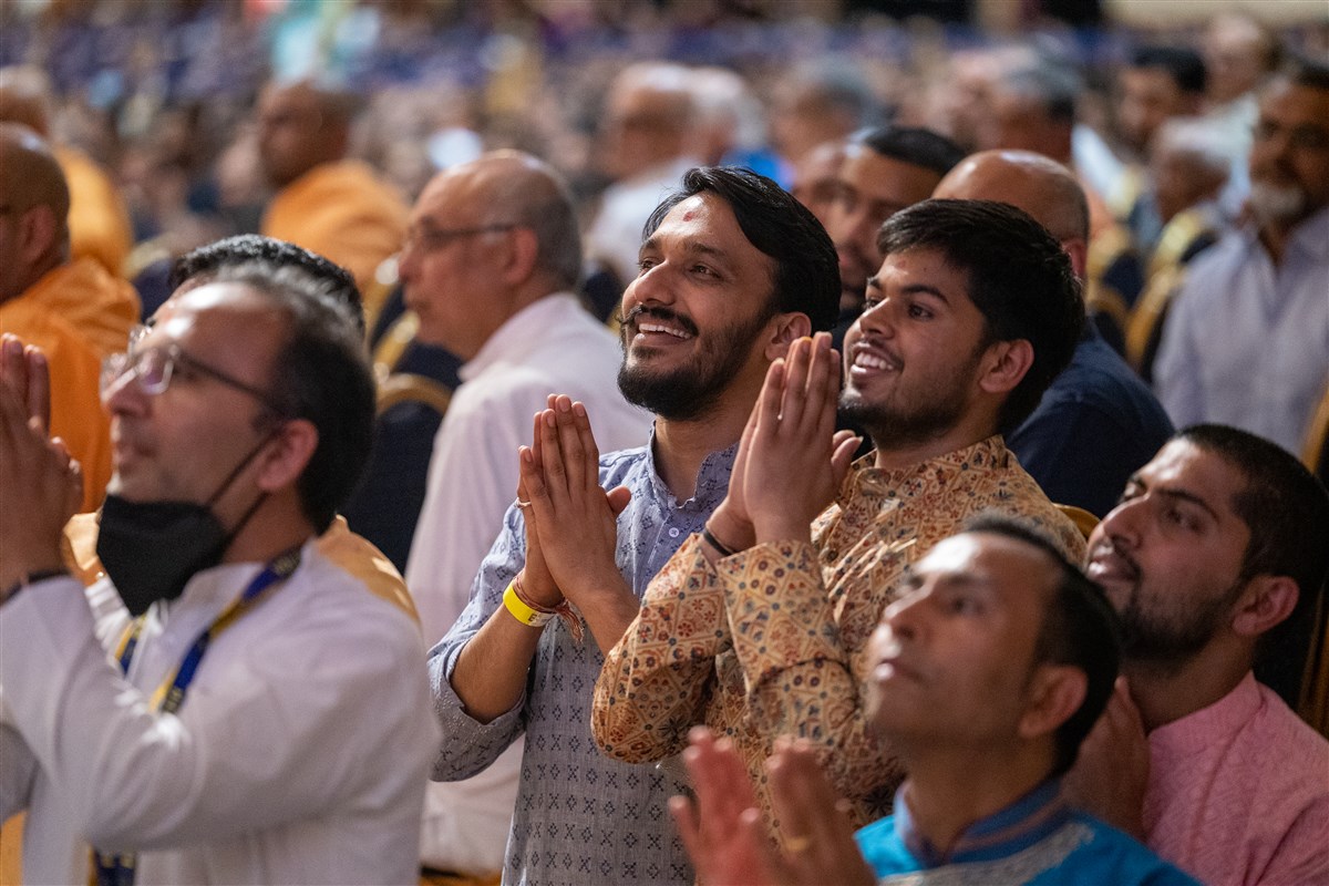 Devotees rejoice in the devotional programme