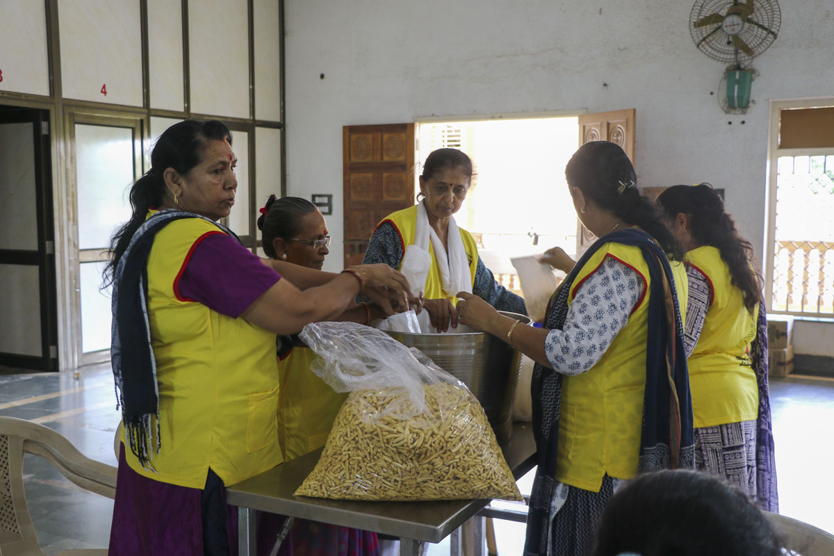 Cyclone Biparjoy BAPS Relief Work 2023, Bhuj