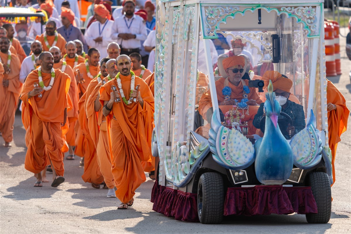 Swamis during the Rathyatra procession