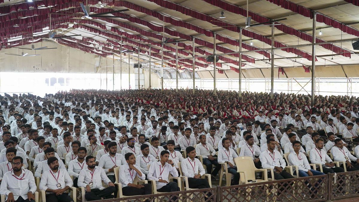 Annual Yuva Shibirs 2023: ‘Gunatit Guru: Our Best Friend’, Surat
