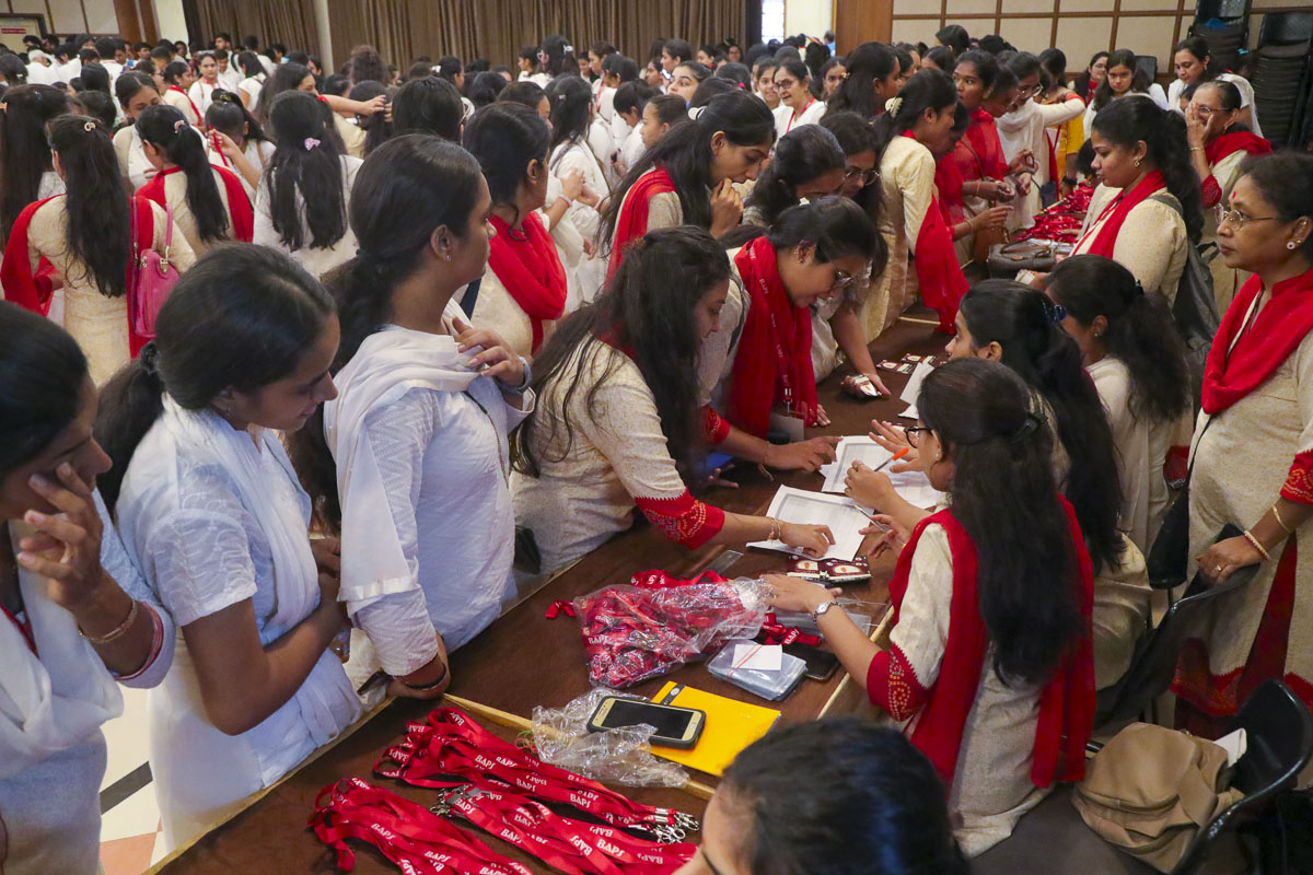 Annual Yuva Shibirs 2023: ‘Gunatit Guru: Our Best Friend’, Mumbai