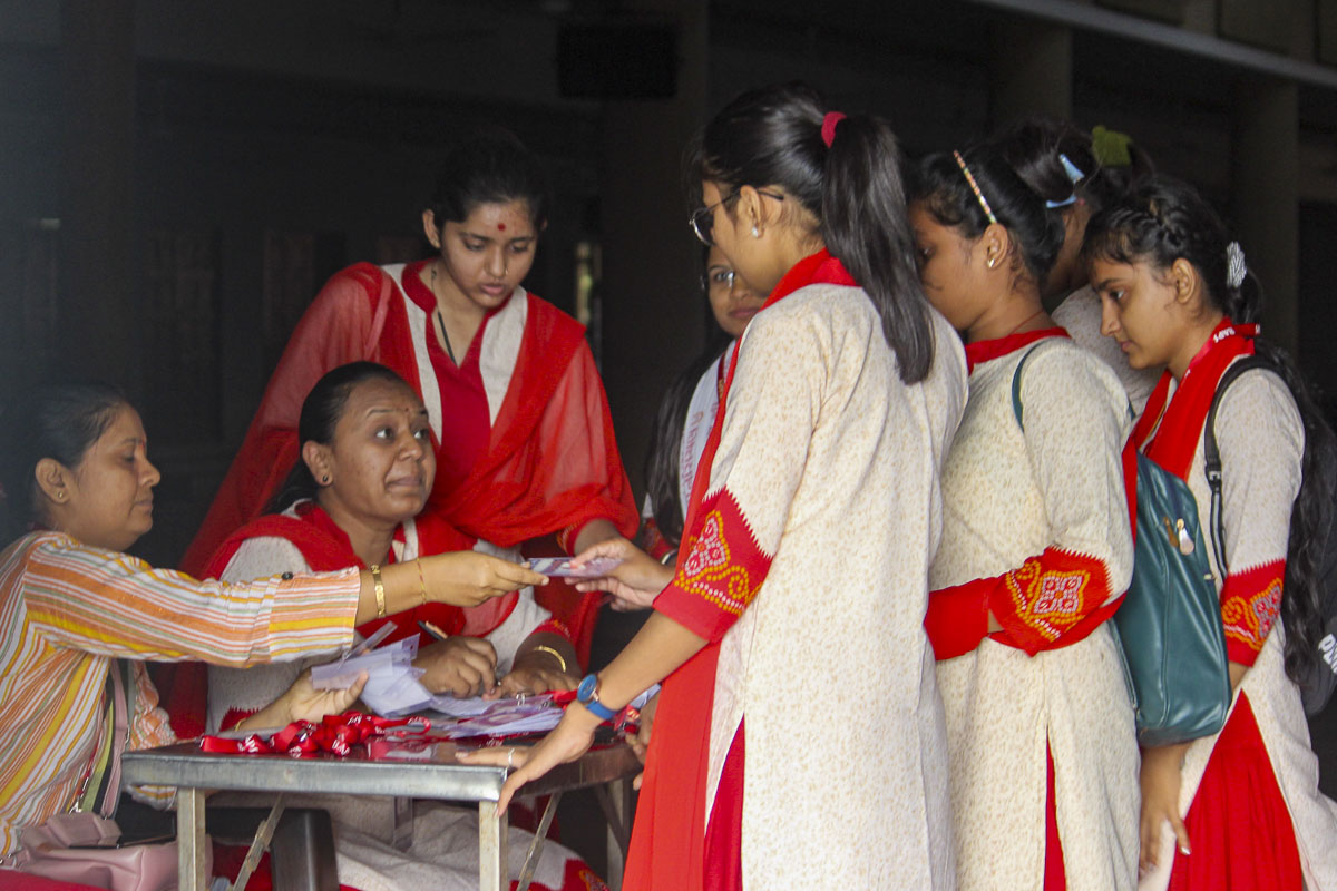 Annual Yuva Shibirs 2023: ‘Gunatit Guru: Our Best Friend’, Junagadh