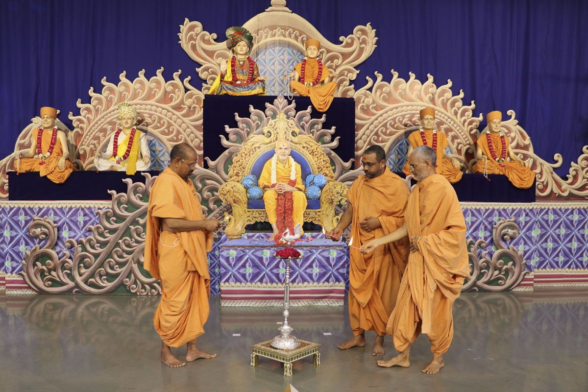 Annual Yuva Shibirs 2023: ‘Gunatit Guru: Our Best Friend’, Junagadh