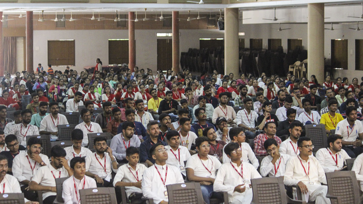Annual Yuva Shibirs 2023: ‘Gunatit Guru: Our Best Friend’, Junagadh