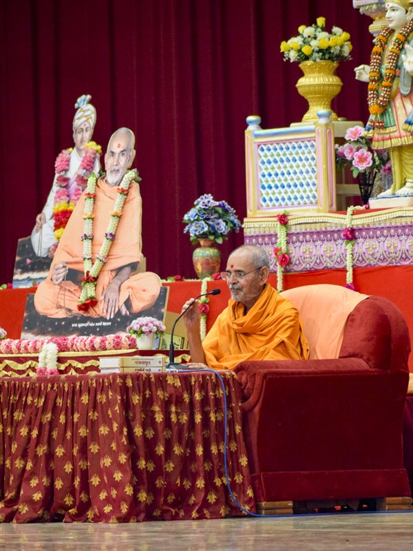 Annual Yuva Shibirs 2023: ‘Gunatit Guru: Our Best Friend’, Gondal