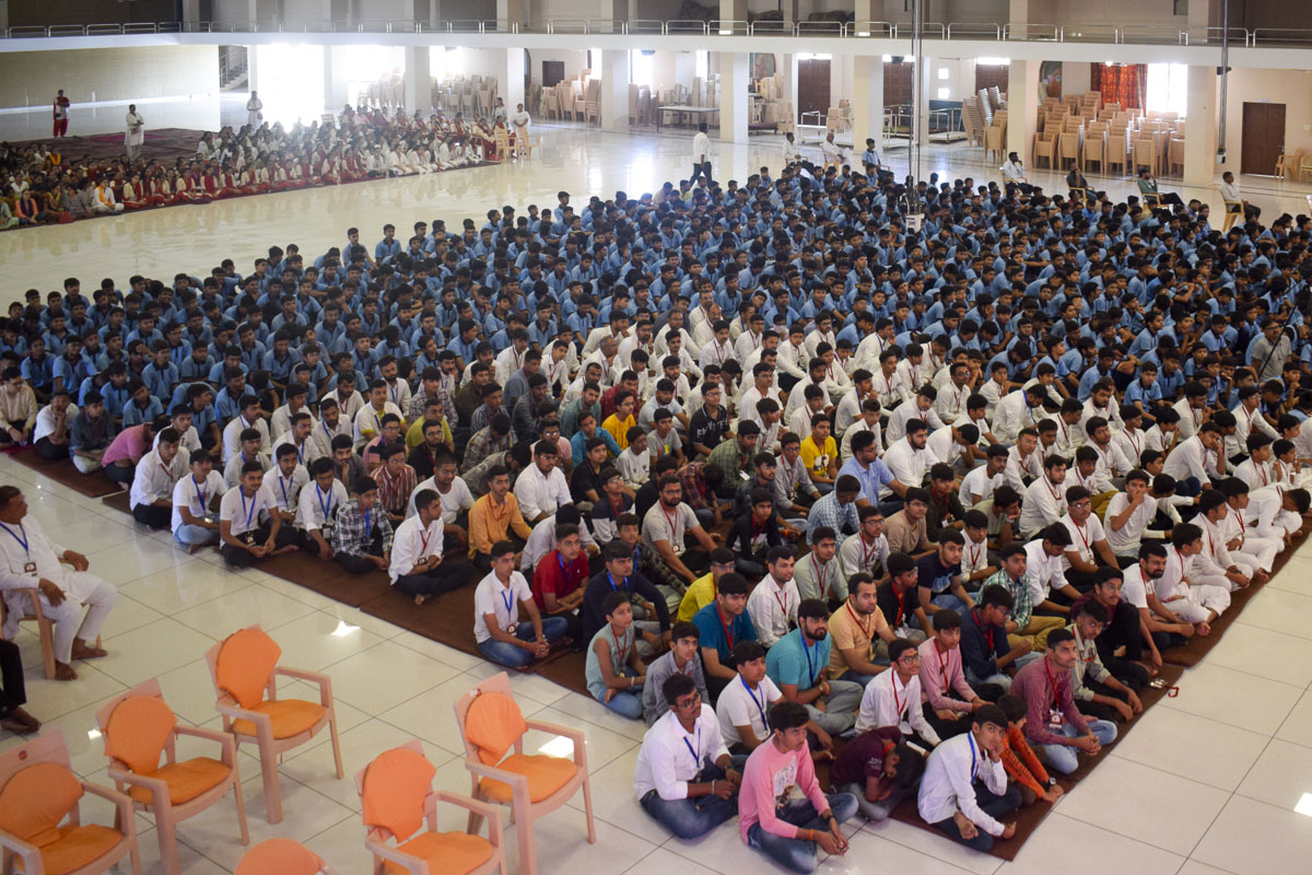 Annual Yuva Shibirs 2023: ‘Gunatit Guru: Our Best Friend’, Gondal