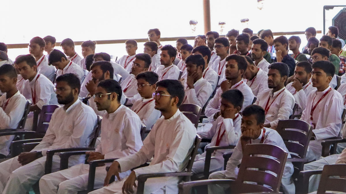 Annual Yuva Shibirs 2023: ‘Gunatit Guru: Our Best Friend’, Dhule