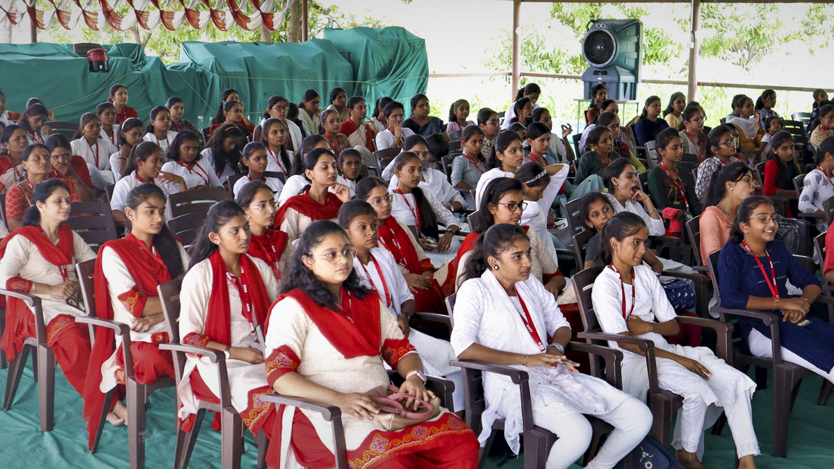 Annual Yuva Shibirs 2023: ‘Gunatit Guru: Our Best Friend’, Dhule
