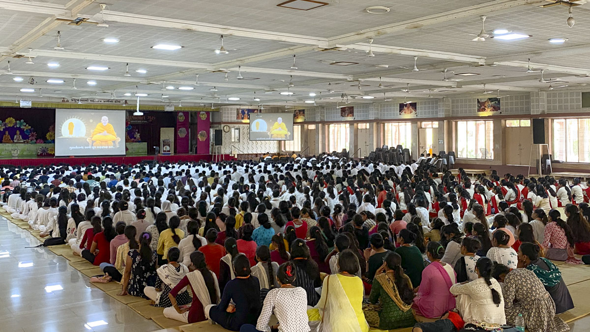 Annual Yuva Shibirs 2023: ‘Gunatit Guru: Our Best Friend’, Bhavnagar