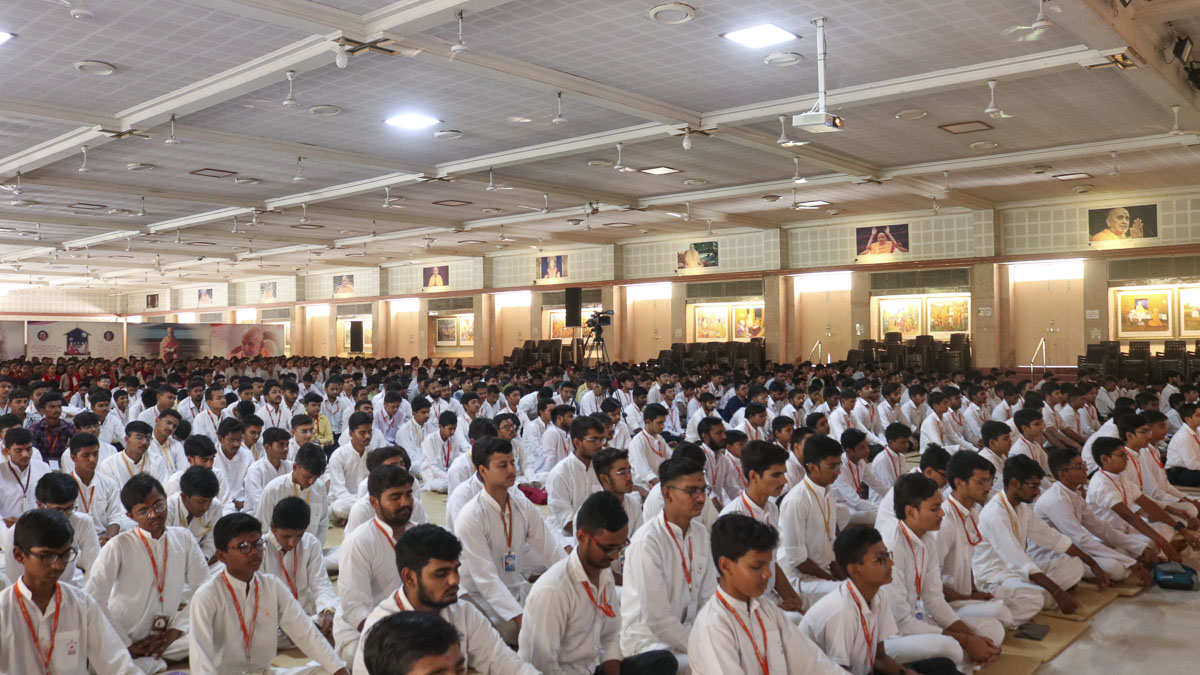 Annual Yuva Shibirs 2023: ‘Gunatit Guru: Our Best Friend’, Bhavnagar