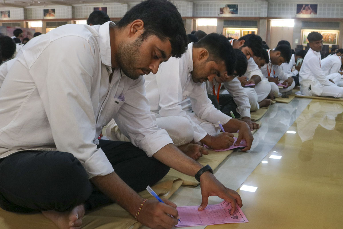Annual Yuva Shibirs 2023: ‘Gunatit Guru: Our Best Friend’, Bhavnagar