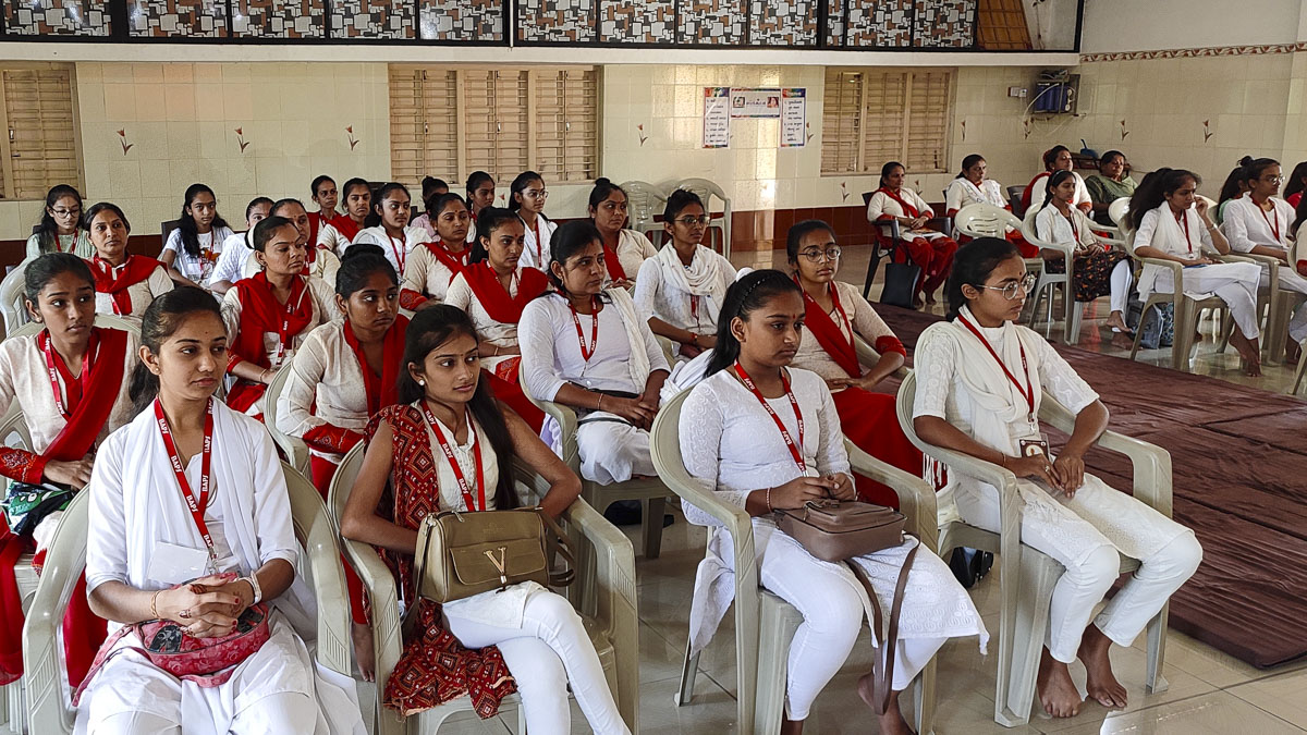 Annual Yuva Shibirs 2023: ‘Gunatit Guru: Our Best Friend’, Bhadra