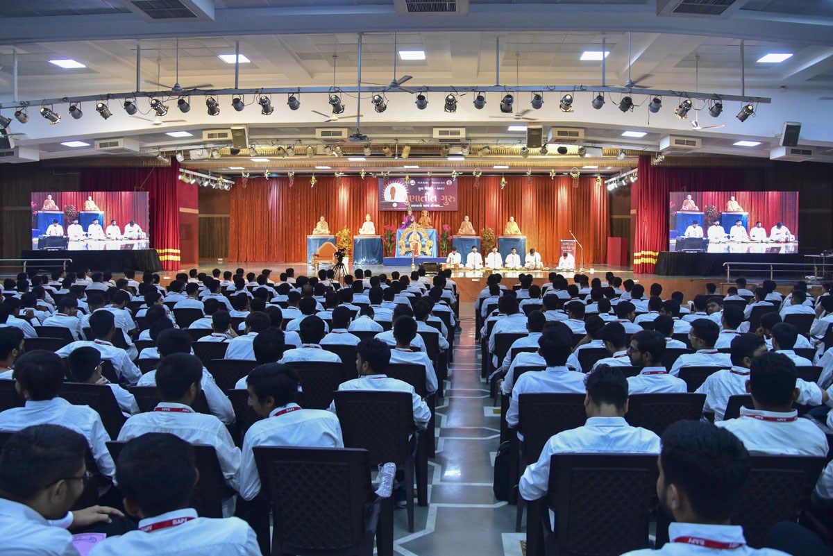 Annual Yuva Shibirs 2023: ‘Gunatit Guru: Our Best Friend’, Ahmedabad