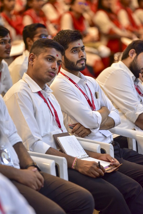 Annual Yuva Shibirs 2023: ‘Gunatit Guru: Our Best Friend’, Ahmedabad