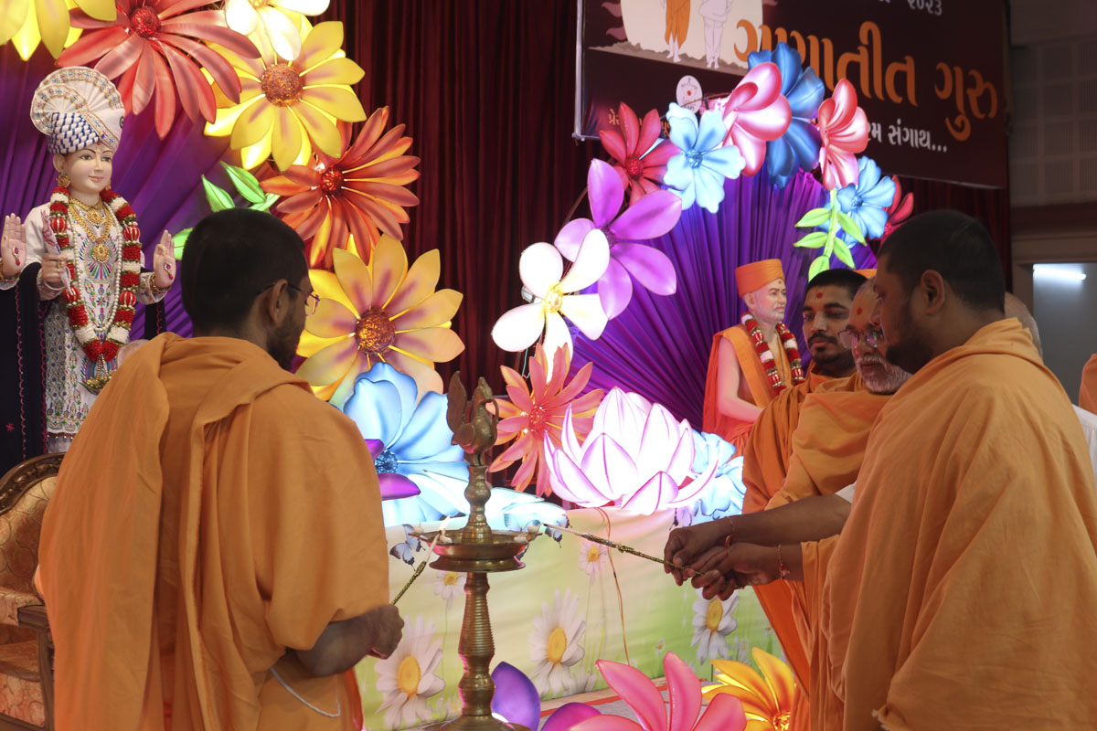 Annual Yuva Shibirs 2023: ‘Gunatit Guru: Our Best Friend’, Mahuva