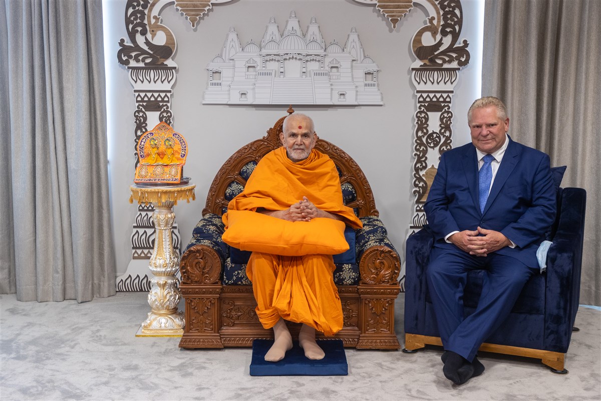 Hon. Doug Ford, Premier of Ontario with HH Mahant Swami Maharaj