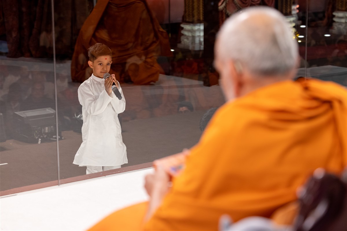 Swamishri’s Puja