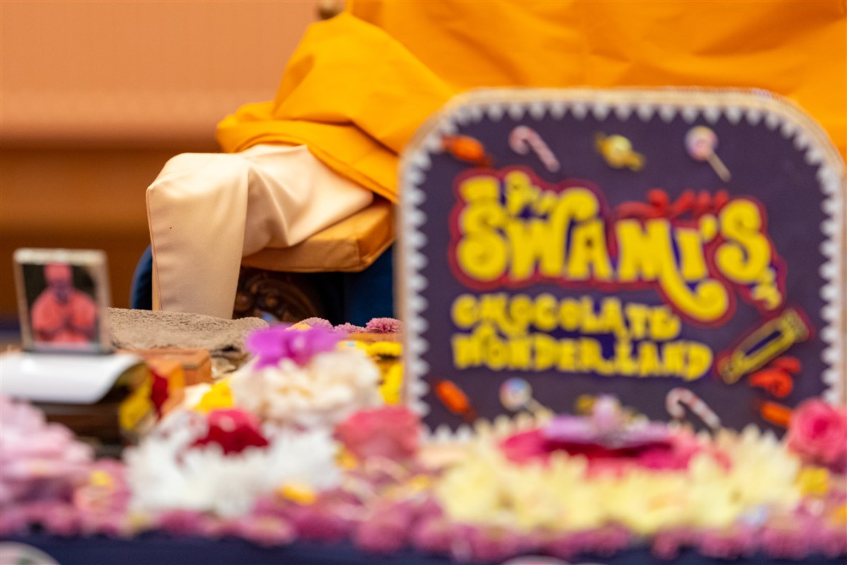 Swamishri’s Puja