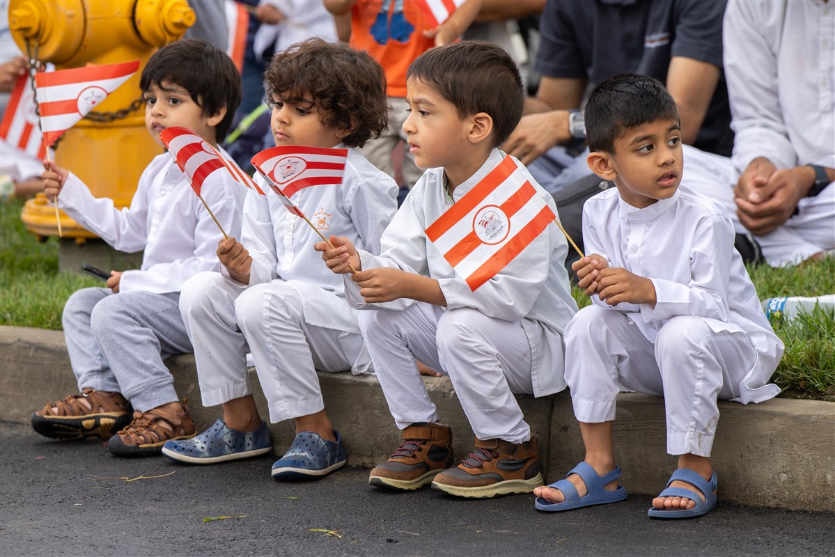 Children eagerly anticipate Swamishri's arrival