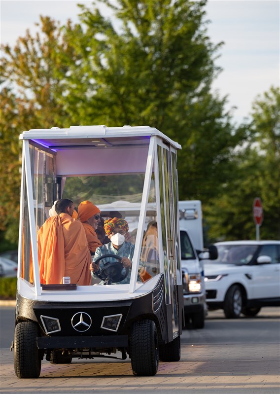  Swamishri on his way to his daily puja