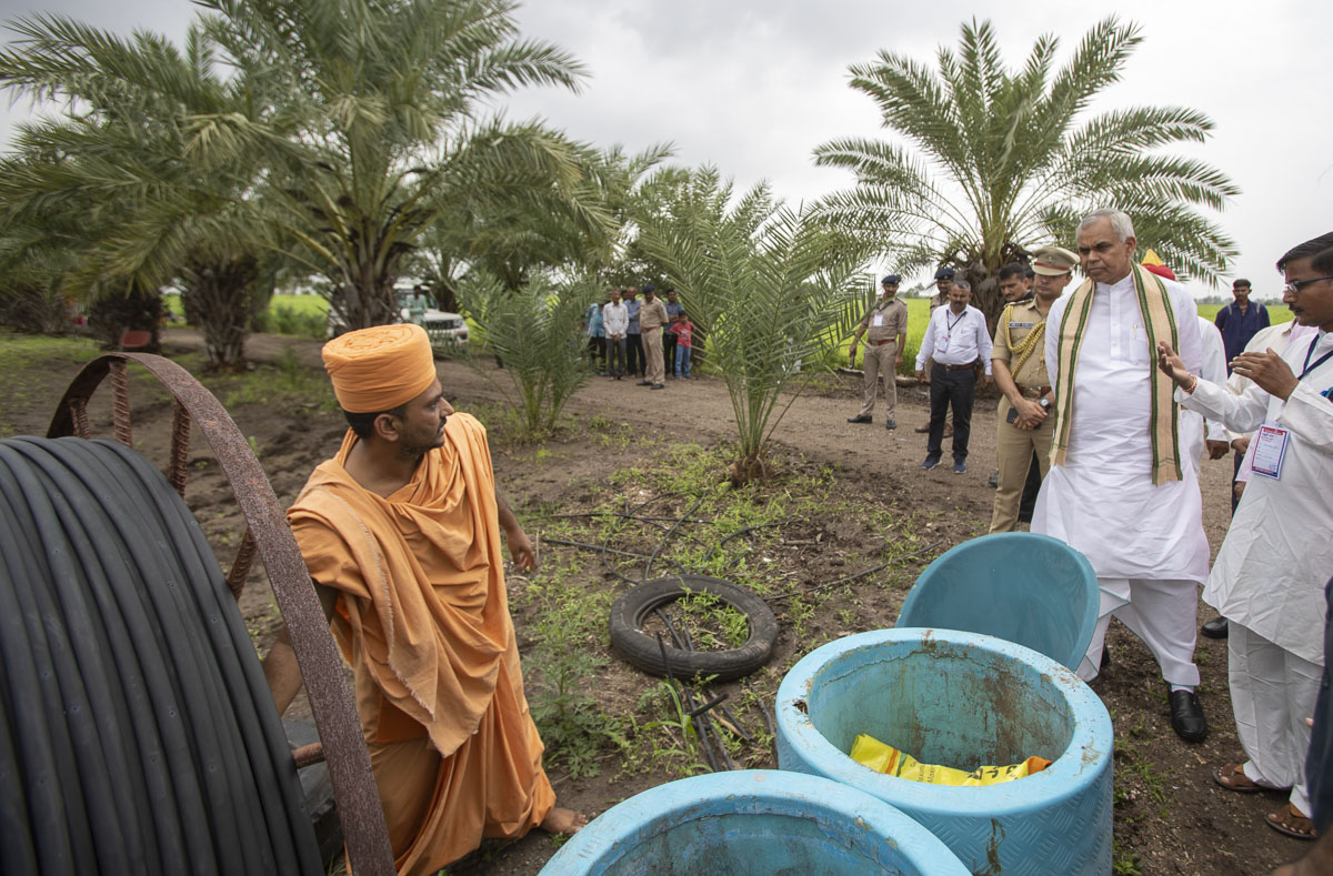 Honorable Governor of Gujarat Attends Natural Farming Conference, Sarangpur