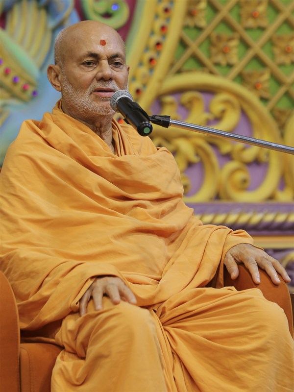 Honorable Governor of Gujarat Attends Natural Farming Conference, Sarangpur