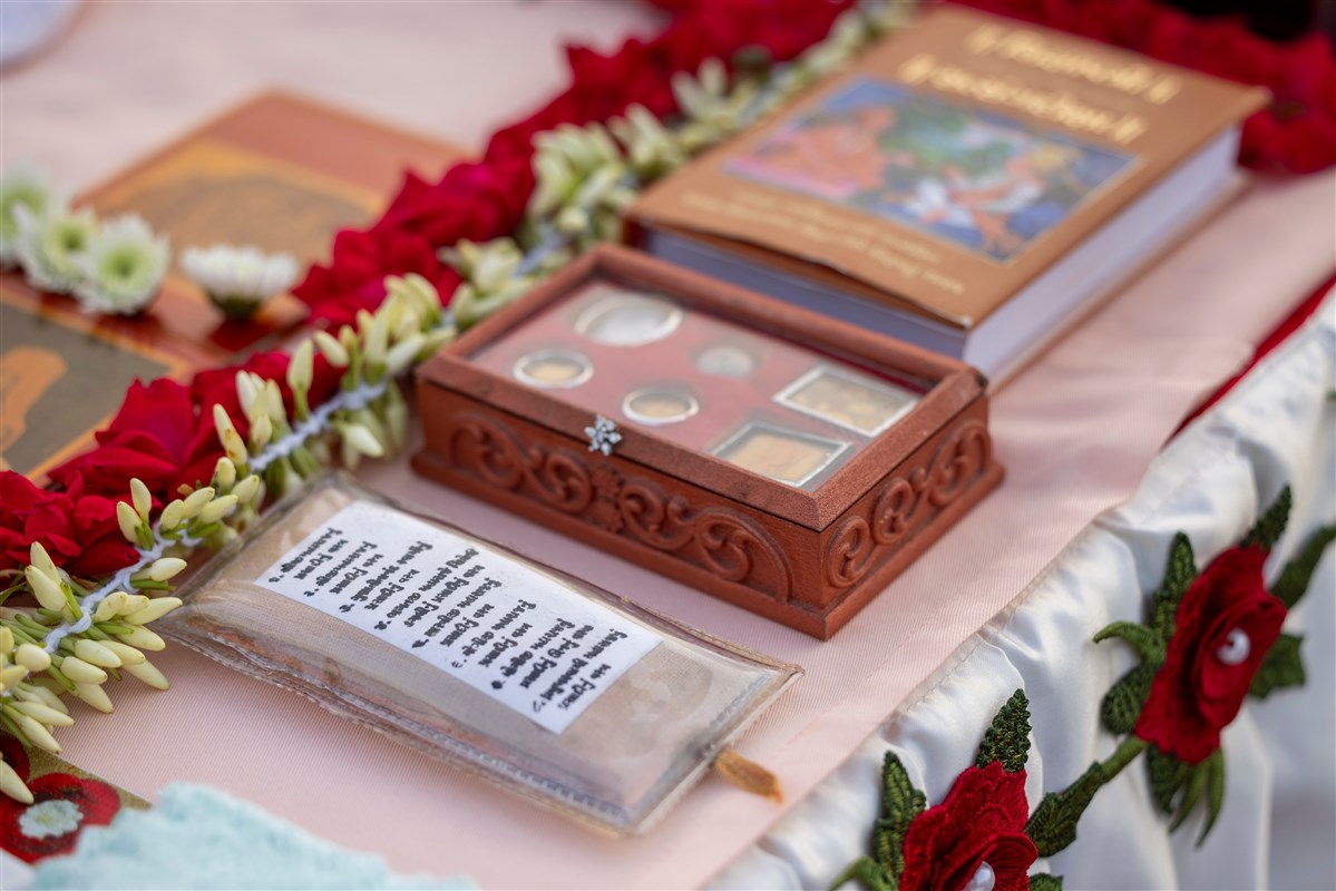 The sacred items in Swamishri's puja