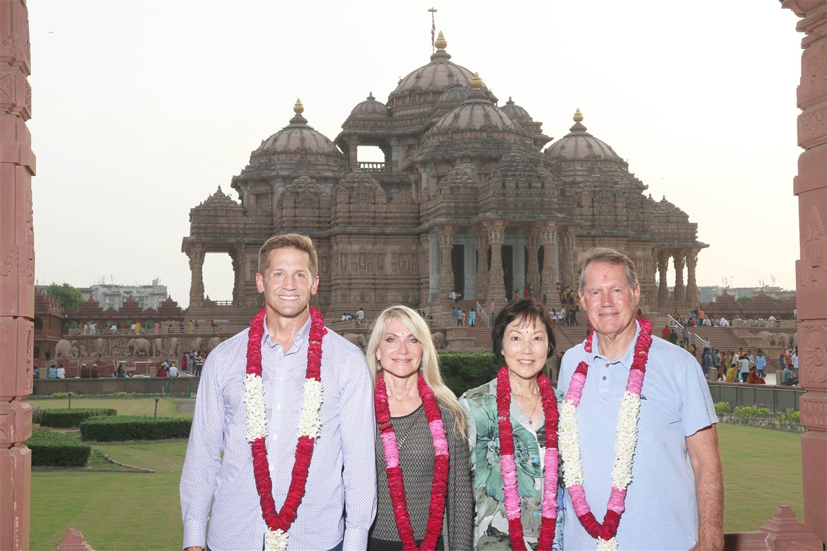United States Congressmen visit Swaminarayan Akshardham
