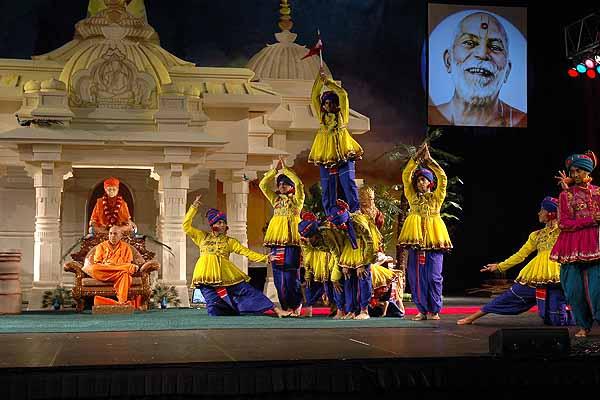 Evening ,Kishores perform a dance about Shastriji Maharaj's qualities