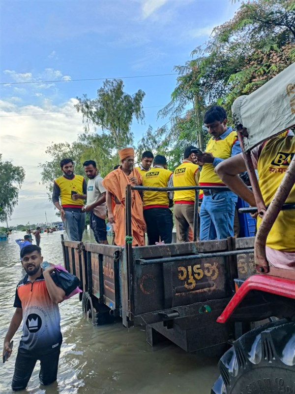 BAPS Flood Relief Work 2023, Bharuch