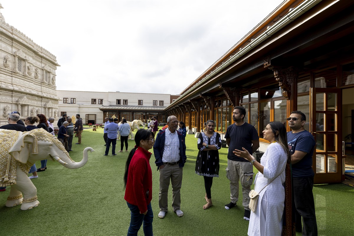 Neasden Temple Participates in Open House Festival, London, UK
