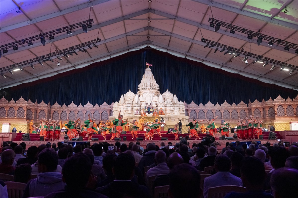 Mahant Swami Maharaj 90th Janma Jayanti Mahotsav