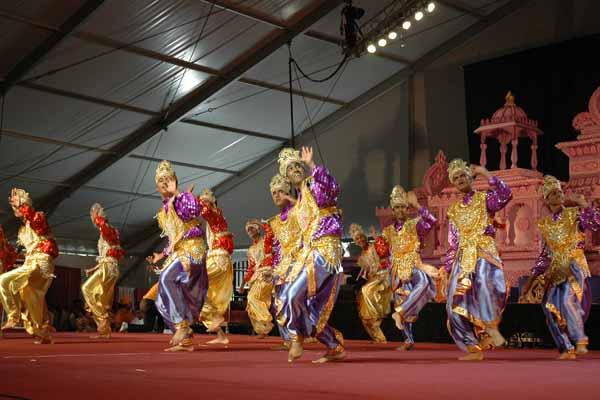 Kishores perform a dance 