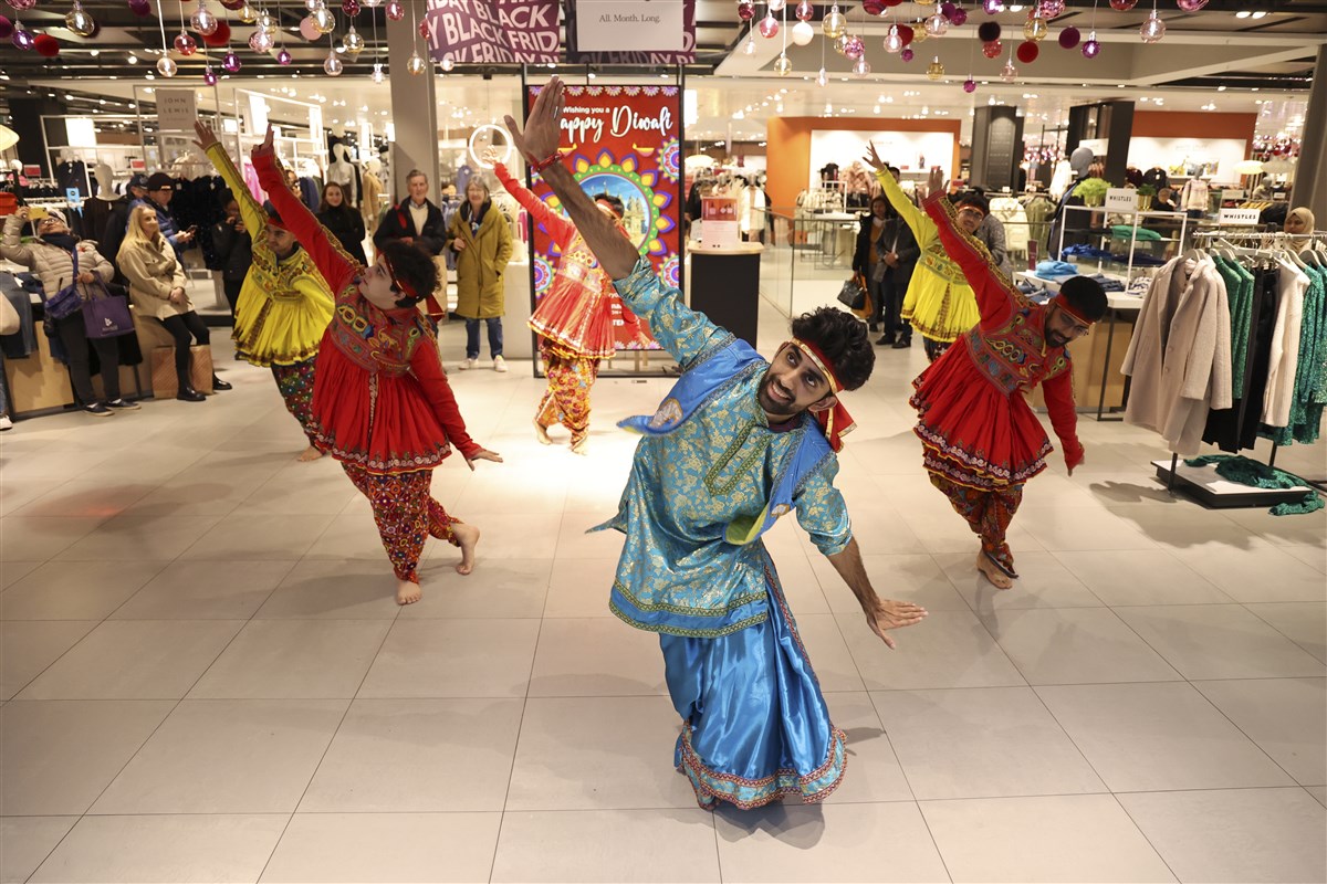 Youths from Neasden Temple performed a Diwali-themed cultural dance