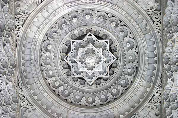 Intricately carved ceilings 