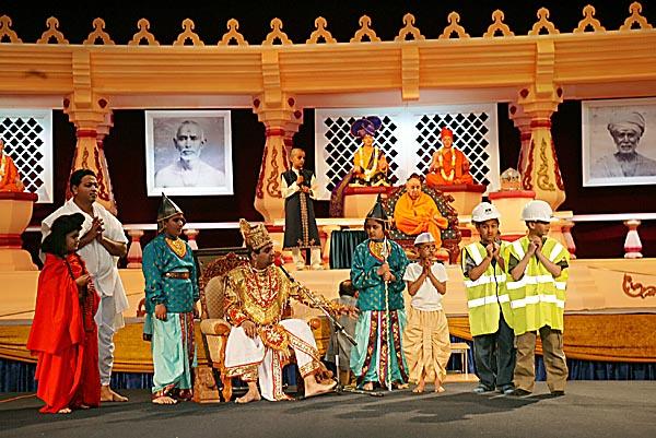  A drama performed by the children demonstrates the need for a true guru 